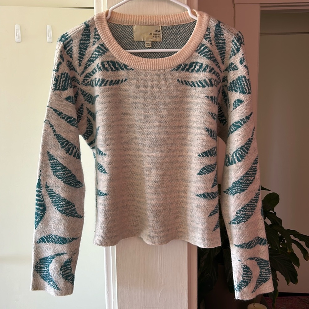 JOA cropped sweater